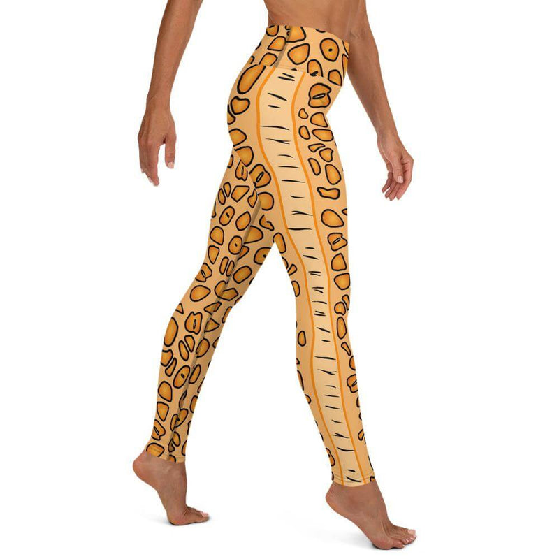 Right side view of person in the Flamingo Tongue Snail leggings showing leg detail on right side.