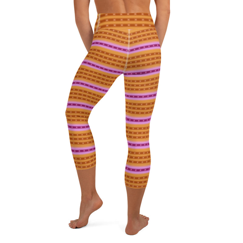 Back view of super soft purple-ringed top snail capri yoga leggings
